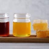 Light vs. Dark Raw Honey: What Is the Difference?